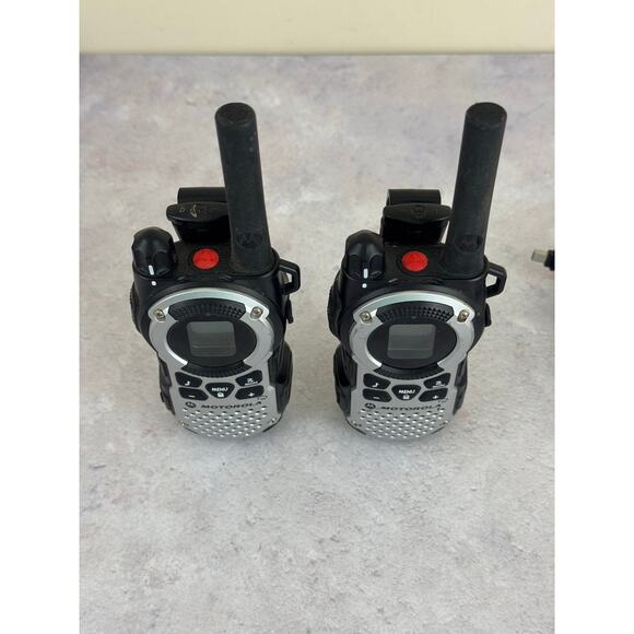 Motorola Walkie Talkies Talkabout Two Way Radios K7GMTCEJ With Charger - Picture 9 of 16